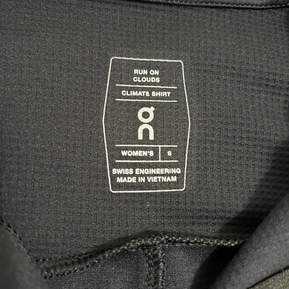 WORN ONCE ON RUNNING - Picture 2 of 3